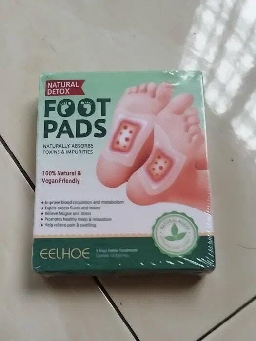 100% Merbal & Gentle Ingredient Detox Foot Pads (BUY 1 GET 1 FREE)